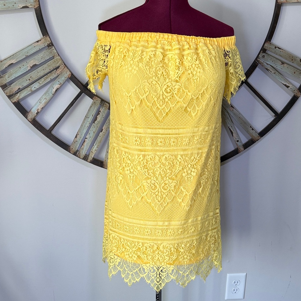 Rue21 Size Medium Yellow Lace Dress Off-Shoulder NWTS